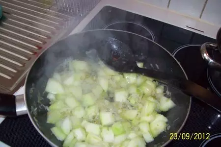 Кабачки тушёные в сметане.фм эстафета.: шаг 3