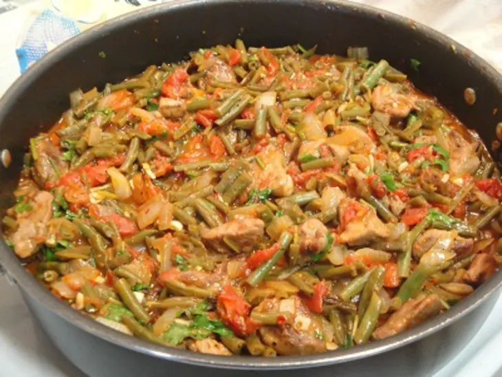 Зелёная фасоль с мясом и аджикой: шаг 7