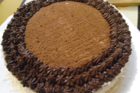 Шоколадный шифоновый торт с сливочным кремом и сюрпризом "озеро эвендим" : шаг 22