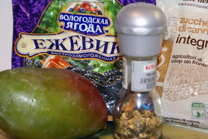 Ежевично-манговый соус фм "кулинарный алфавит": шаг 1