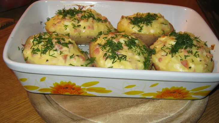 Картофель запеченный с ветчиной и брынзой (кулинарный алфавит): шаг 4