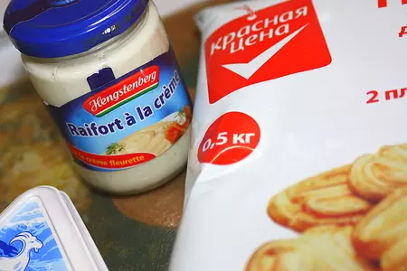 Тарталетки с козьим сыром и хреном. дашулин подарок в обработке.: шаг 1