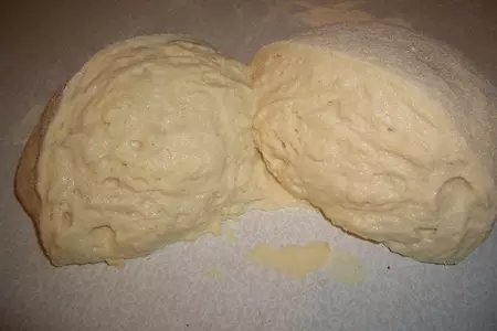 Дрожжевой пирог на манке с мясом,рисом и укропом: шаг 9
