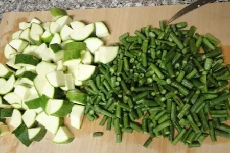 Соус с курицей и овощами: шаг 2