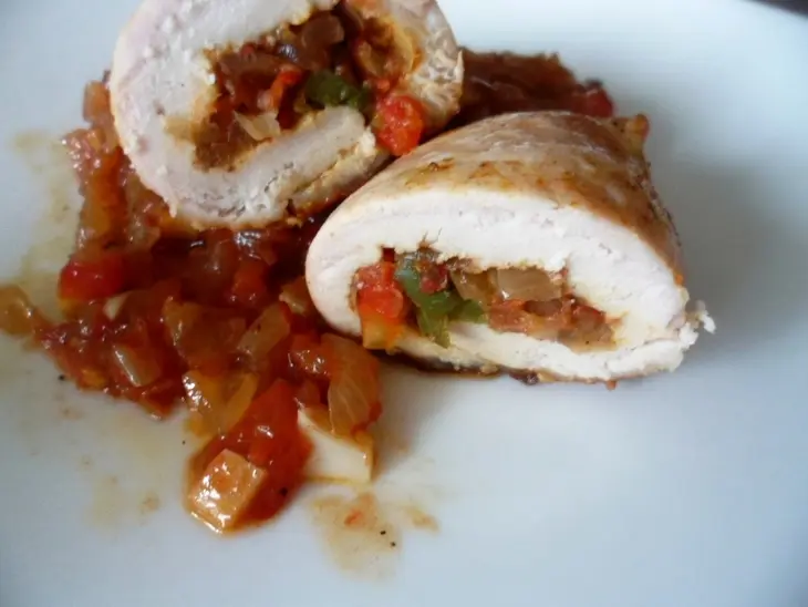 Куриные рулетики с овощами: шаг 8