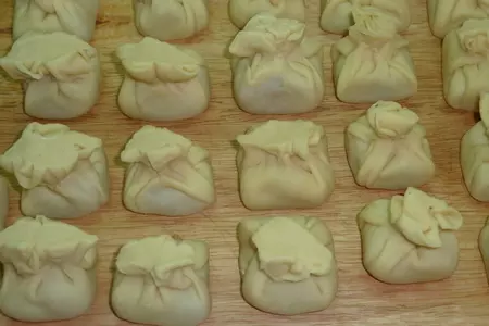 Эфам борёк чорбасы или туркменские пельмени с бульоном (кулинарный алфавит): шаг 7