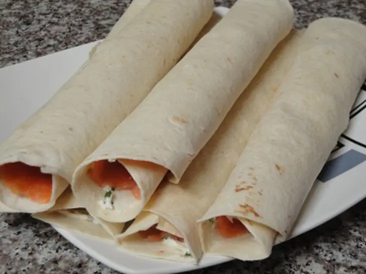 Копчёный сэлмон с козьим сыром и чесноком: шаг 7