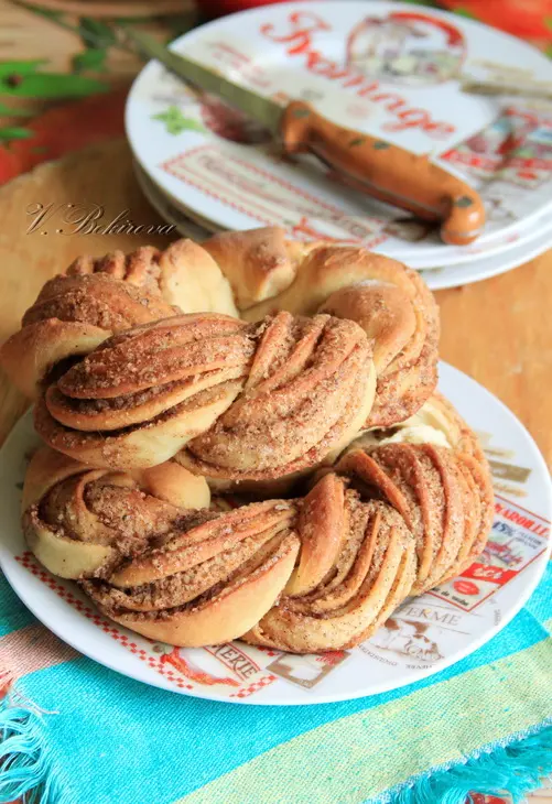 Булочки с орехами и корицей.: шаг 1