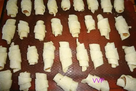 Крошки - рогалики с яблочным джемом: шаг 3