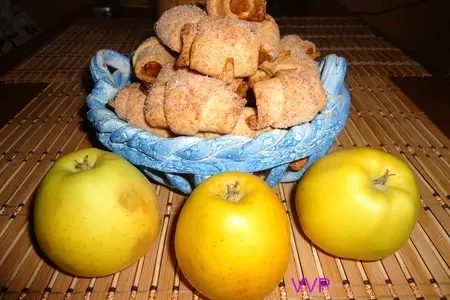 Крошки - рогалики с яблочным джемом: шаг 5