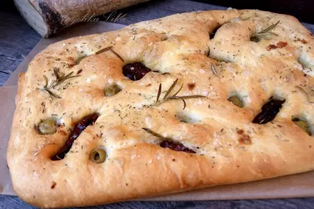 Фокачча с вялеными томатами и оливками: шаг 2