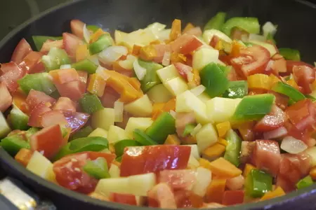 Lentejas con chorizo. (густой чечевичный суп с чоризо и кровяной колбасой): шаг 2
