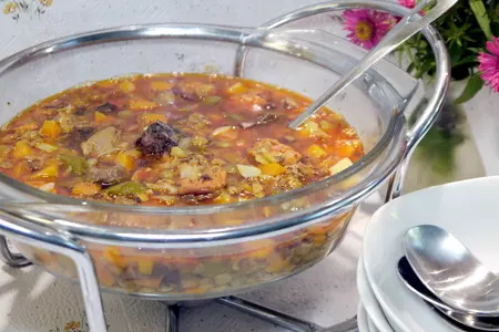 Lentejas con chorizo. (густой чечевичный суп с чоризо и кровяной колбасой): шаг 6