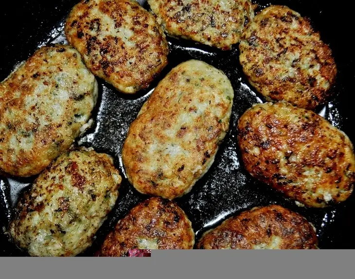 Котлеты из щуки с пряными травами: шаг 6