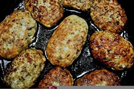 Котлеты из щуки с пряными травами: шаг 6