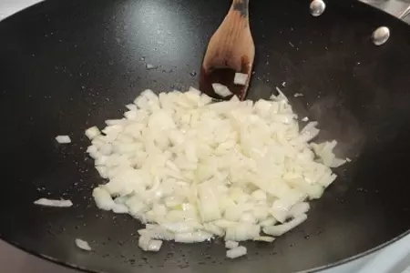 Море-продукты с лапшой по китайски: шаг 3