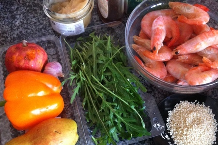 Салат с креветками и грушей: шаг 1