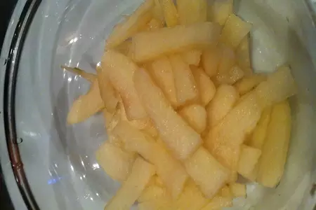 Салат с креветками и грушей: шаг 4