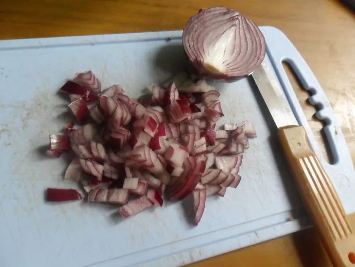 Винегрет с виноградом и орехами: шаг 4