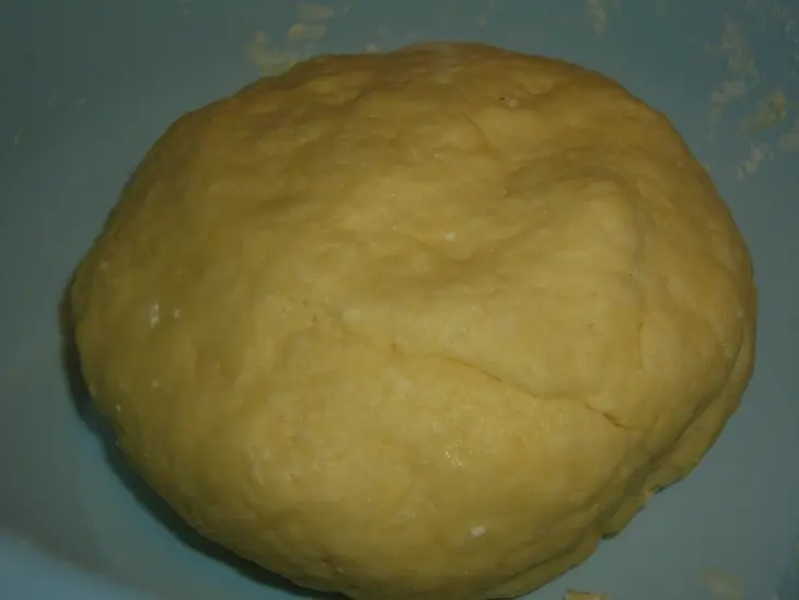 Лепешки с сыром и кинзой: шаг 3