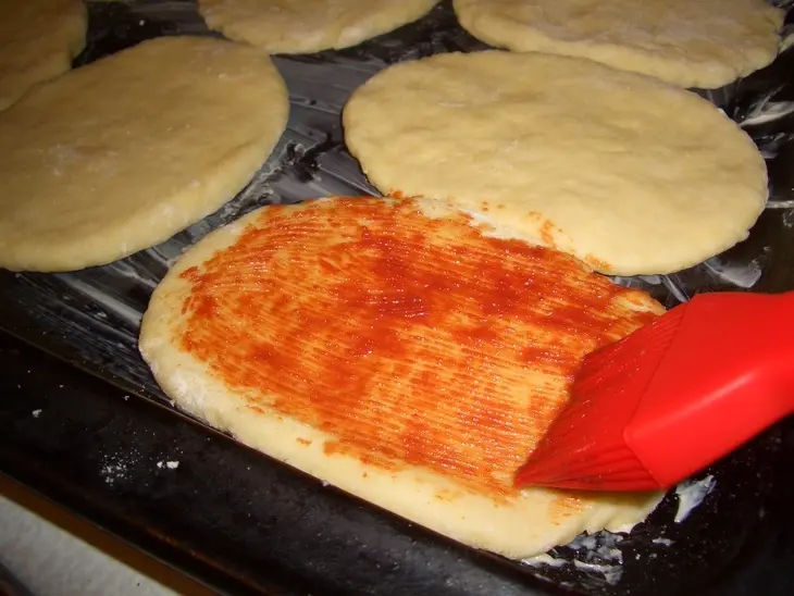 Лепешки с сыром и кинзой: шаг 6
