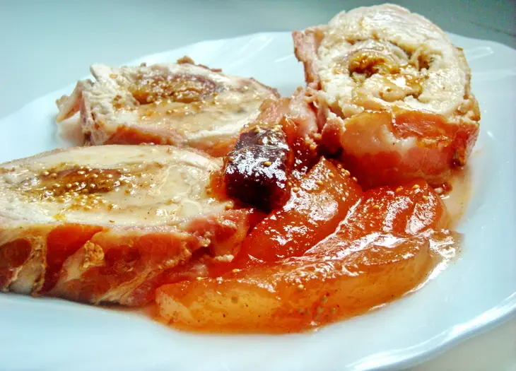Рулеты из куриной грудки с инжиром: шаг 5