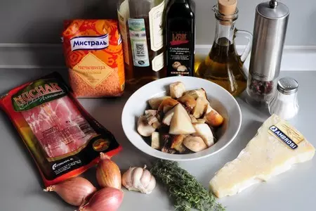 Ризотто из чечевицы и белых грибов с домашними шпикачками "мистралия".: шаг 9