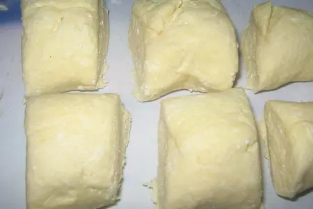 Пирожки запеченные из творожного теста.: шаг 3