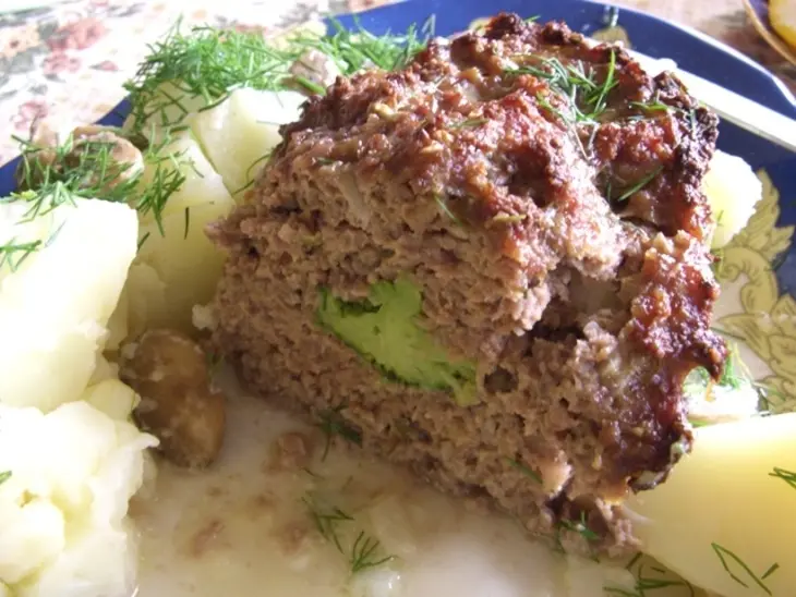 Мясная запеканка с брокколи: шаг 1
