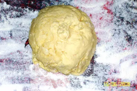 Рулет с яблоками и изюмом: шаг 2