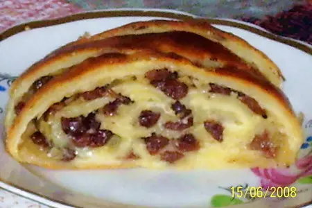 Рулет с яблоками и изюмом: шаг 8