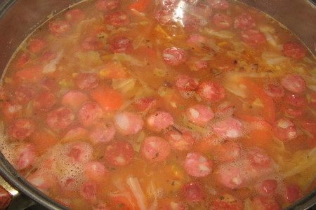 Суп с охотничьими колбасками и фасолью.: шаг 3