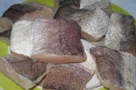 Рыба запеченная с кабачками.: шаг 1