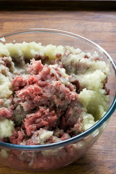 Рисово-мясные зразы с чечевичным гарниром: шаг 2