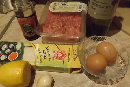Яичная лапша в воке с фаршем и грибами: шаг 1