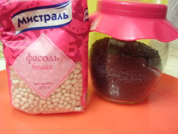 Закусочные фасолевые блинчики с пикантной начинкой «царь не настоящий!!!»: шаг 1