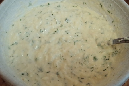 Оладьи на йогурте с сыром и зеленью.: шаг 4