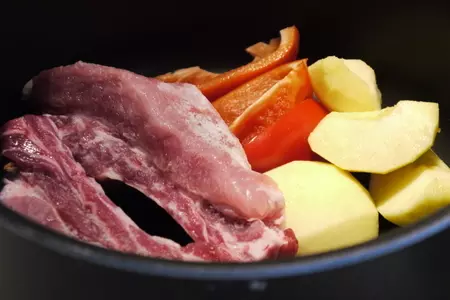 Борщ с яблоками по-белгородски: шаг 1