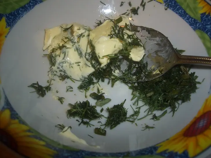 Закусочные завитушки с сыром и красной рыбой: шаг 3