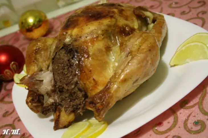 Курица запеченная с грецкими орехами и печенью.: шаг 1