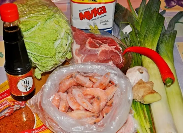Дим самы с креветками и свининой: шаг 1