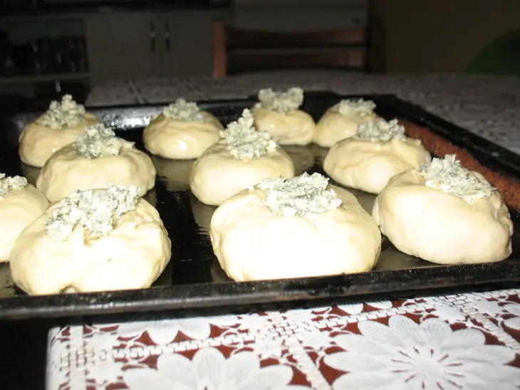 Булочки с чесноком.: шаг 1