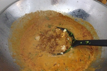 Masaman curry ( с курицей и орешками кешью): шаг 2