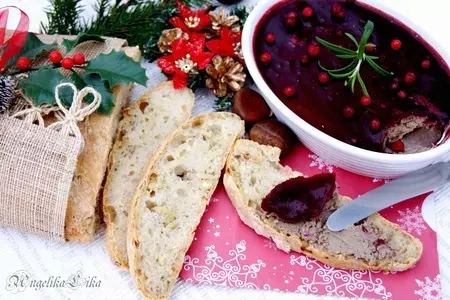 Печеночный паштет с каштанами и брусничным желе: шаг 1