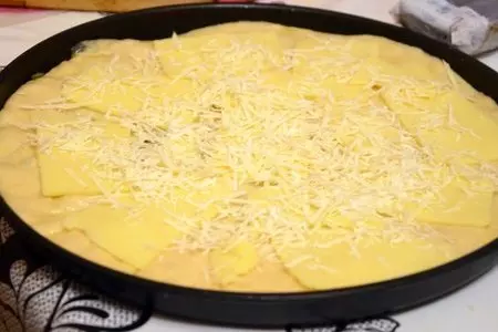 Пицца с грушей и сыром бри: шаг 2