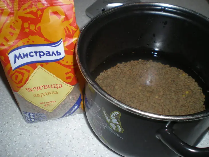 Пирожки с курицей и чечевицей, быстрые: шаг 1