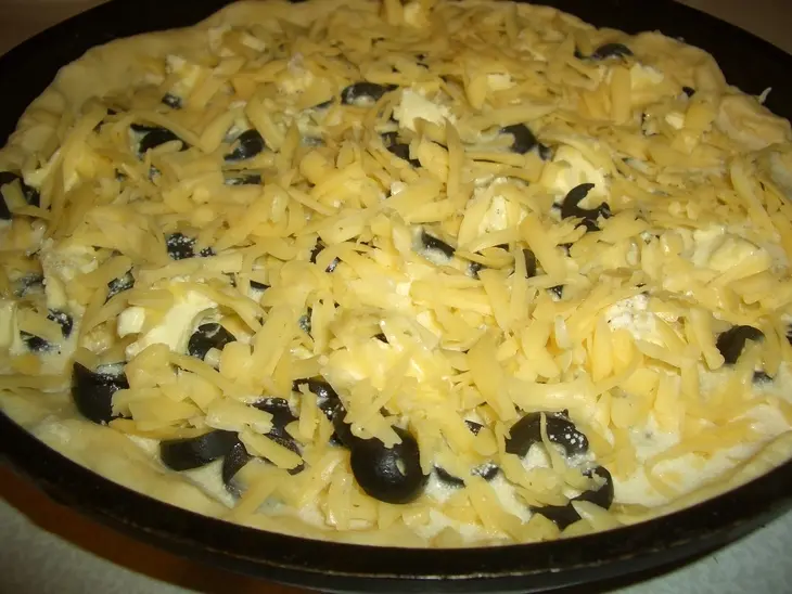 Сырный пирог с маслинами: шаг 8