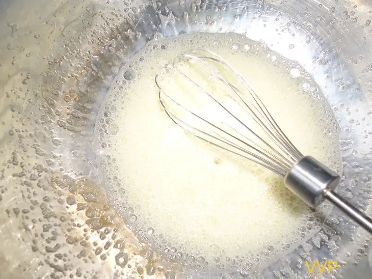 Пирог брауни с творогом и ягодами: шаг 2