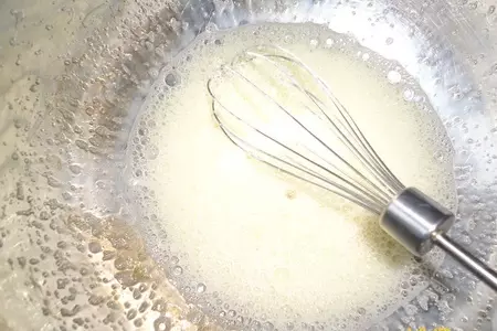 Пирог брауни с творогом и ягодами: шаг 2