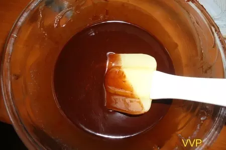 Пирог брауни с творогом и ягодами: шаг 3